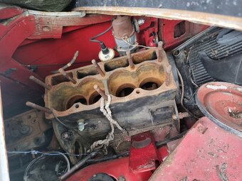 Volkswagen Ogórek, Rolls Royce, Mustang, Volvo, Triumph - 9