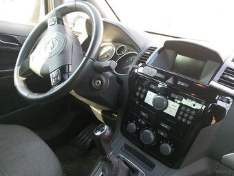 Okazja Opel Zafira uszkodzony silnik - 9