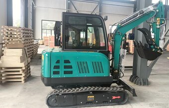 KOPARKA GĄSIENNICOWA 3,5T - 9