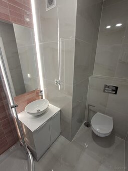 2 pokojowe mieszkanie o pow. 32m², II piętro, winda,Os.Widok - 9