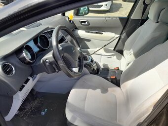 Peugeot 5008 1,6 HDi - 9