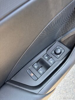 ŠKODA OCTAVIA IV 2.0 TDI 110 kw DSG 1. majitel - 9