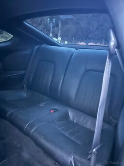 Hyundai coupé tuscani 2.0 - 9