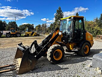 JCB 406 B ŁADOWARKA KOŁOWA 2013R | | 407 409 VOLVO L30 - 9