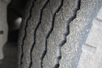 Schmitz Cargobull SCBS3 VARIOS 2x LIFTING AXLE - 9