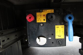 Schmitz Cargobull SCBS3T VARIOS - 9