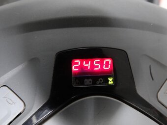 Wózek paletowy elektryczny Toyota LPE200 (BT Levio) - 9