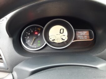 Sprzedam Renault Megane 1.6 16v - 9