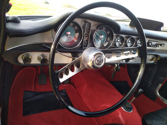 Volvo 1800 - 9