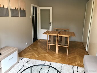 Przytulny apartament na doby,2 pok.,4 osoby,kuchnia,łazienka - 9