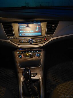Opel Astra K 2017 rok ,krajowy,benzyna - 9