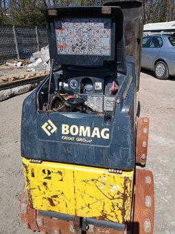 Walec okołkowany Bomag BMP 8500 - 9