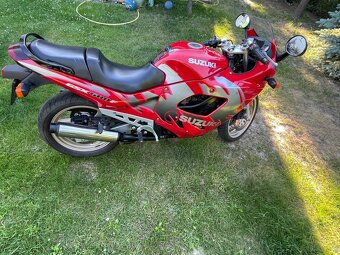 Suzuki - 9