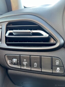 Hyundai i30 1.5 T-GDi CW MHEV 7DCT, Play 2024 - 9