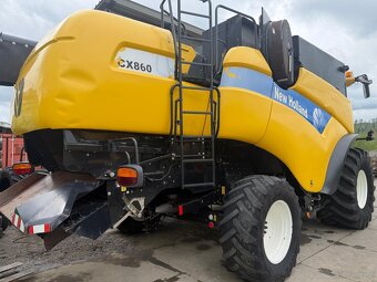 Kombajn zbożowy New Holland CX 860 stół do rzepaku klimatyza - 9