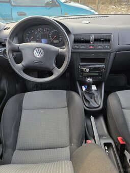 Sprzedam samochód osobowy volkswagen golf - 9