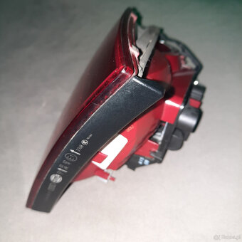 Sprzedam: oryginalna lampa (prawy tył ) --Audi A4 B8 (Sedan) - 9