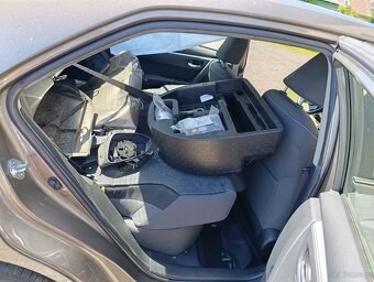Toyota Corolla 1.6i 97kw, r.2019, klimatyzacja, 1. wlascicie - 9