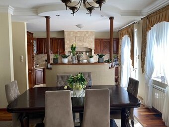 Dom o powierzchni 241m2, działka 6315m2, 4 km od Kalisza - 9