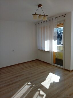 Wynajmę mieszkanie 3 pokojowe w Zgorzelcu - 9