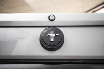 Ford mustang V8 1965 odrestaurowany od podstaw - 9