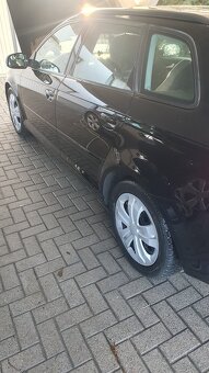 Sprzedam Audi a3 8p sportback 1.6tdi 105KM 2010r - 9