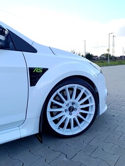 Ford Focus RS MK2 - 9