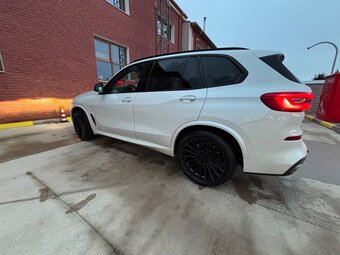 BMW X5M 50D - 9