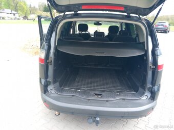 S-MAX - 9