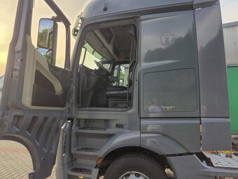 Mercedes Actros 1845 - 9