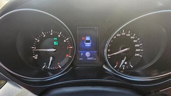 Toyota Avensis 2018rok Mały przebieg - 9