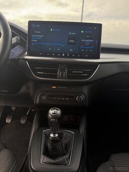 Sprzedam Ford Focus samochód jest bardzo dobrym stanie - 9