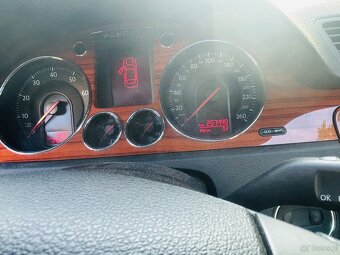 Sprzedam VWPassat2,0l Benzyna Automat z2006r. - 9