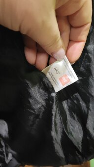 Czarna ciepła kurtka zimowa z kapturem/kołnierz - 9