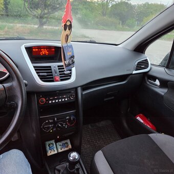 Peugeot 207 1.4 benzyna - 9