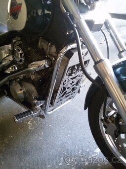 Osłona chłodnicy Chopper Wzór niestandardowy, logo - 9