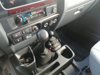 Toyota Land Cruiser - 9