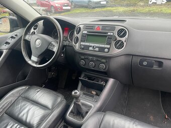 VW Tiguan 1.4TSi 110kw, r.2010, 4x4, panorama, uszkodzony si - 9