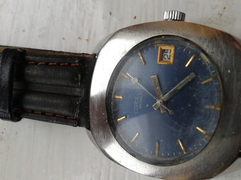 różne zegarki nakręcane - 9