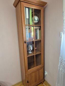 Stół i 6 krzeseł + komoda witryna i stolik - 9