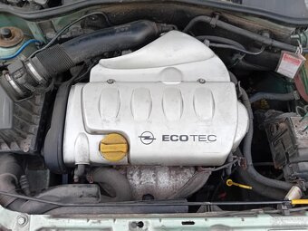 Opel corsa GSI - 9