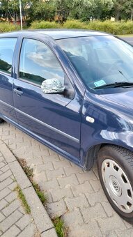 Sprzedam VW GOLF IV 1 ,4 Hatchbeck - 9