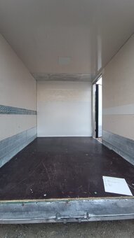 Magazyn / Kontener izoterma / Kontener samochodowy / K183 - 9