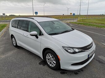 CHRYSLER PACIFICA (VOYAGER) 2021 - 9