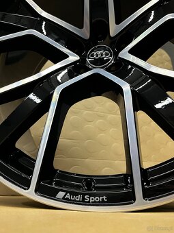 Felgi Audi Q8 SQ8 10J x 22 ET21 4M8601025Q / AQ 5x112 - 9