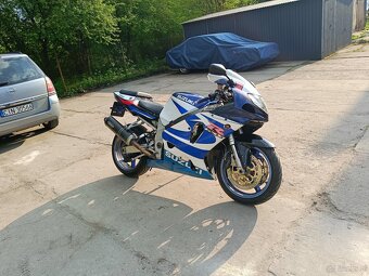 Suzuki GSX-R 750 uszkodzony - 9