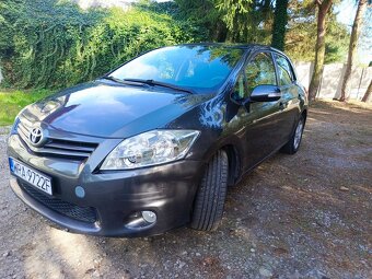Auris 2012r 1,3 benzyna - 9