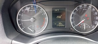 Sprzedam Skoda Octavia 2 lift - 9