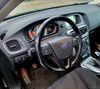 Volvo V40 2.0 Diesel 190 KM 2014rok - 9