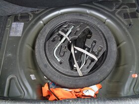 Sprzedam części zamienne do vw volkswagen golf VI - 9